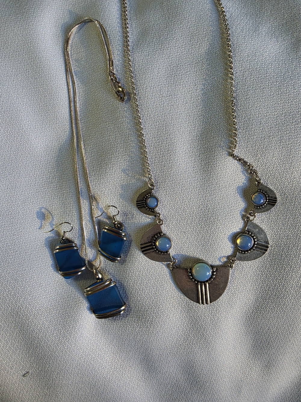 Set Of 2 Necklaces